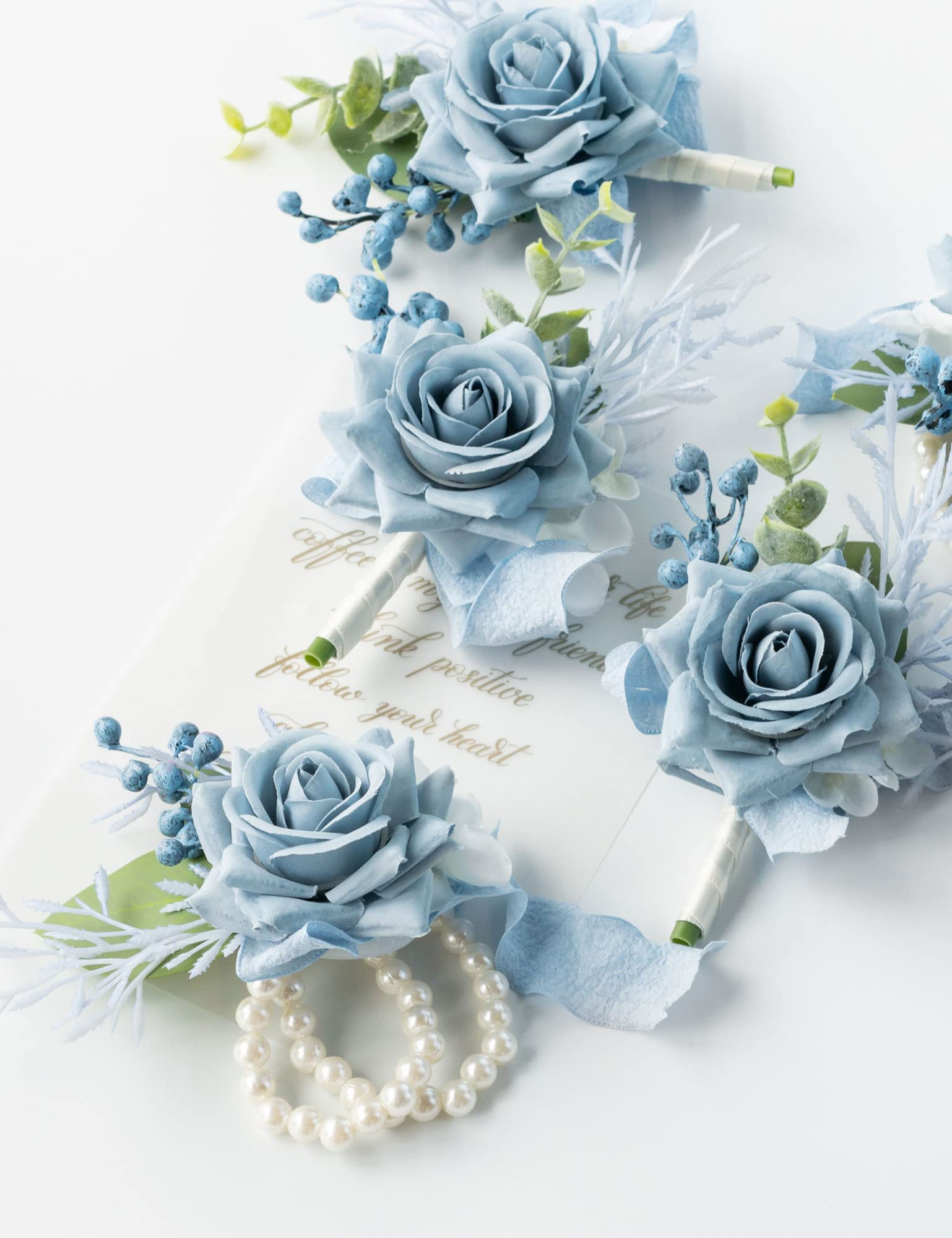 ست مچ‌بند و گل سینه YSOJMAN برای عروس، ساقدوش، مادر، مادربزرگ در جشن عروسی، گل‌های رز مصنوعی برای جشن عروسی، مجموعه ۲ عددی (آبی خاکستری)