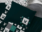 Jay Franco Minecraft Creeper Queen Comforter Set - 7 Piece Gamer Bedding Includes Sheet Set & Pillow Covers - Super Soft Checkered Bedding