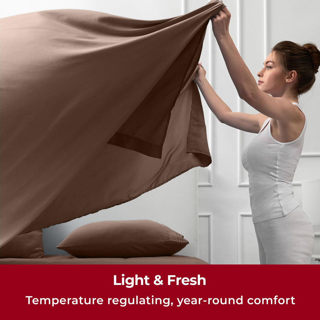 Mellanni Queen Sheets Set - 4 PC Iconic Collection Bedding Sheets & Pillowcases - Hotel Luxury, Extra Soft, Cooling Bed Sheets - for Women, Men, Kids & Teens (Queen, White)