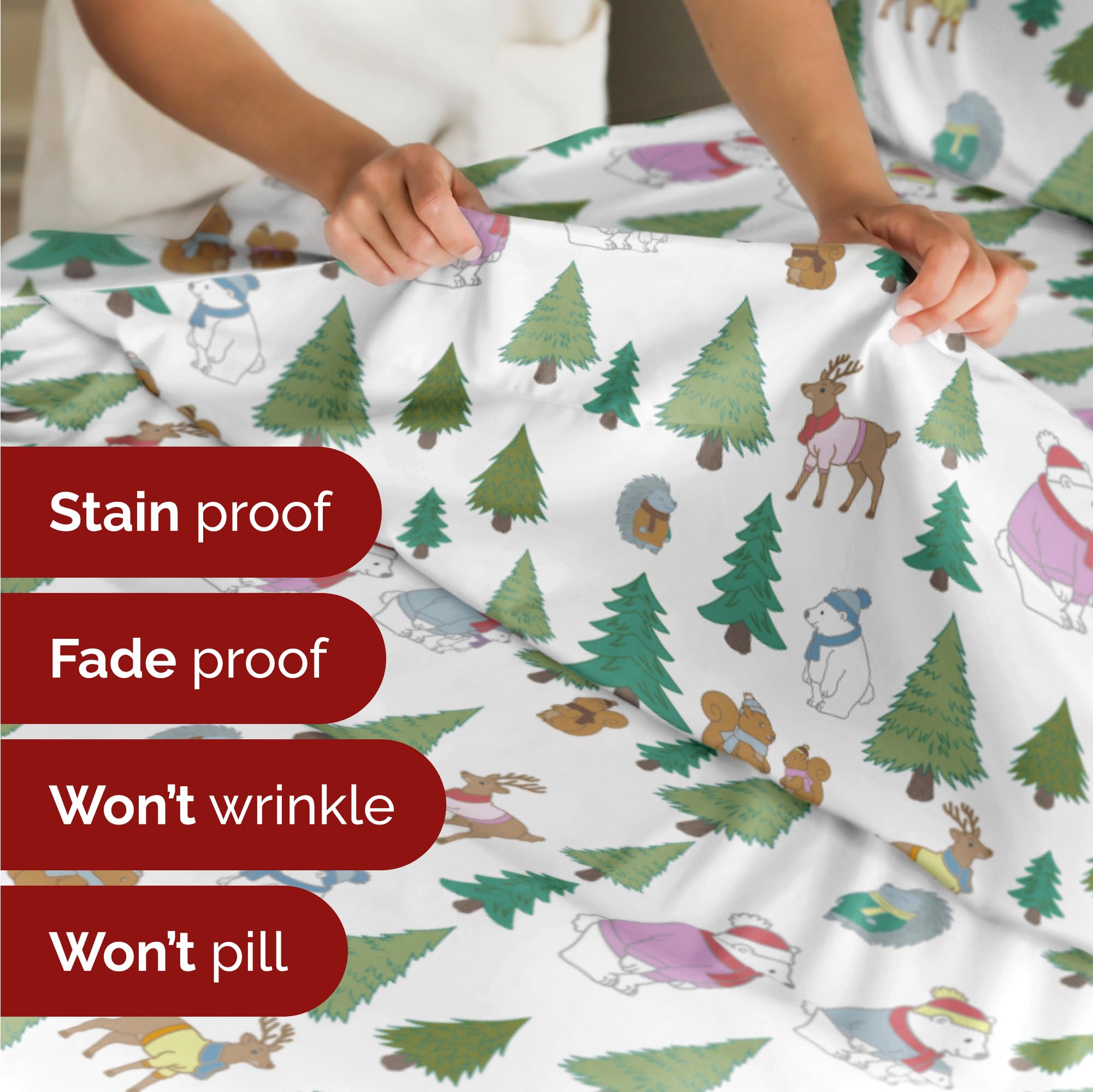 Komplet pościeli King Christmas Tree - Świąteczny wzór Xmas na lnie - Głębokie kieszenie - Dopasowany krój - 4 części - Bez zagnieceń - Wygodna i chłodząca świąteczna pościel zimowa - Łatwa w pielęgnacji - Przyjazna dzieciom