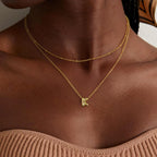 Bubble Letter Halskette Gold Schicht Initial Halsketten für Frauen 14K Gold überzogene Anhänger Halsketten Kleine Zarte Choker Halskette Süße Halskette Stapel Teen Geschenk Trendige Sachen Personalisierte Schmuckgeschenke