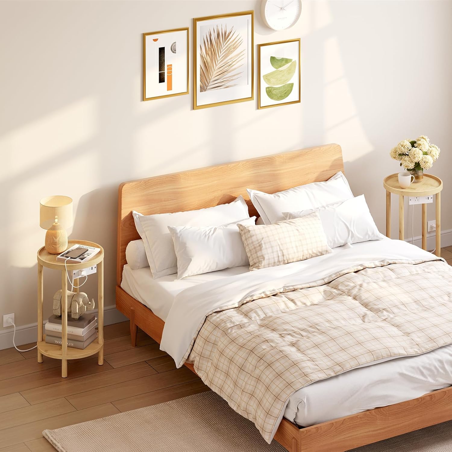 HOOBRO Small Round Side Table with Charging Station, 2-Tier Round Bamboo End Table, Compact Sofa Bedside Table for Small Space, Easy Assembly, for Living Room, Bedroom, Apartment, Natural YL156UBZ01