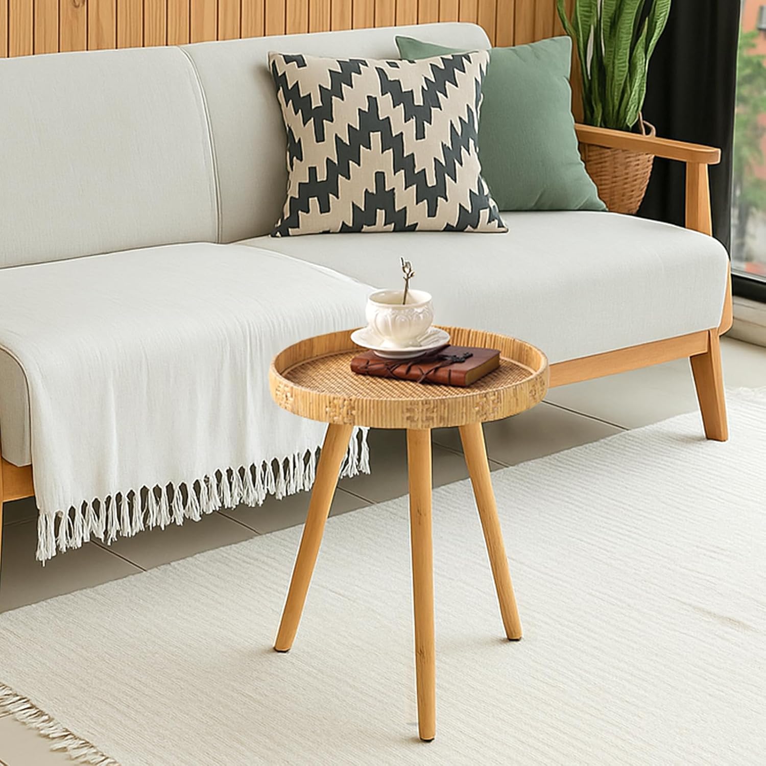 Round Rattan Side Table for Small Spaces, Boho Circle End Table Coffee Table with Solid Wood Leg for Living Room, Bedroom, Corners