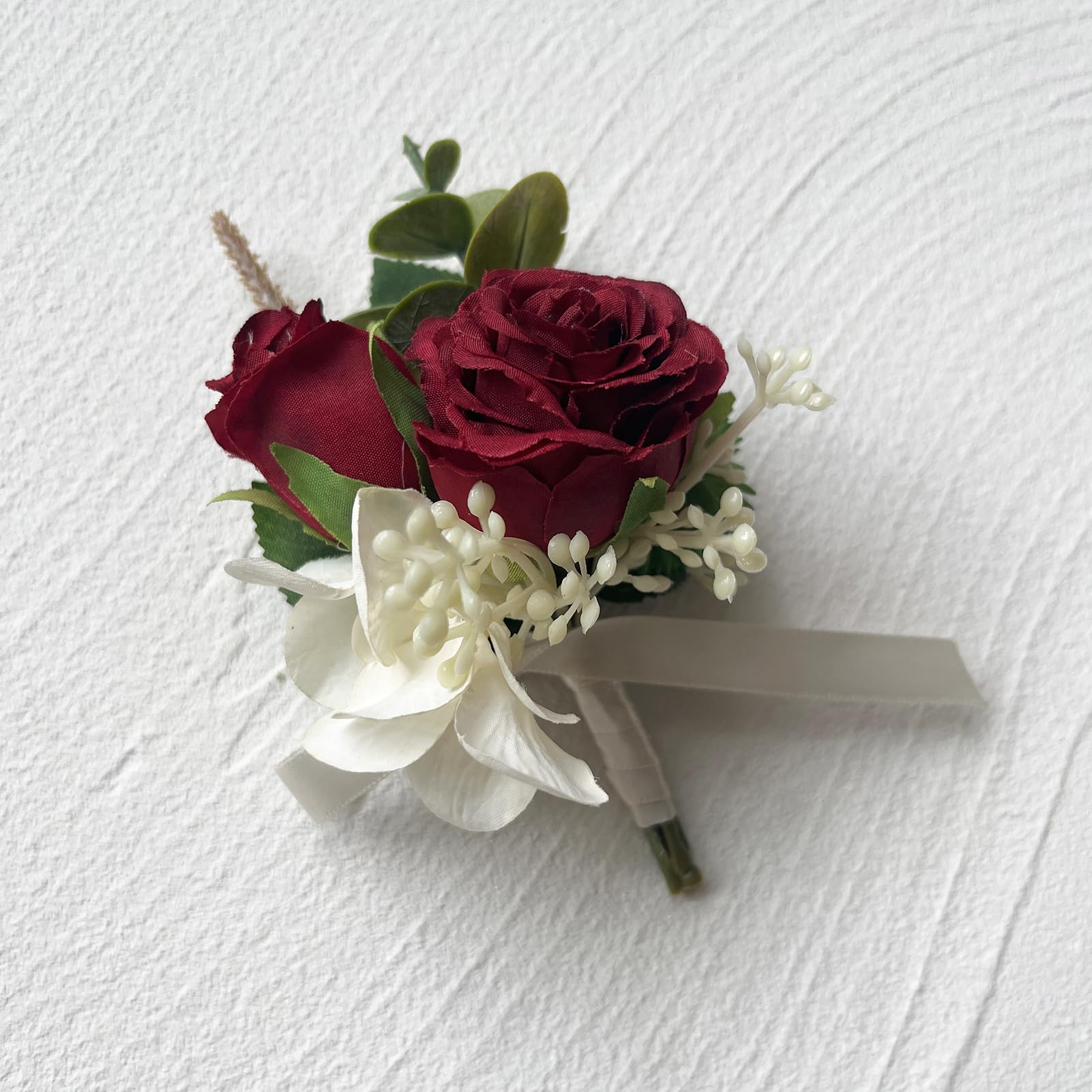 MAFELOE Artificial Wrist Corsage Boutonniere Set for Groom Bride Groomsmen Bridesmaids, Corsage Wristband Men Boutonniere Wedding Party Prom Suit Decorations - Burgundy 2Pcs