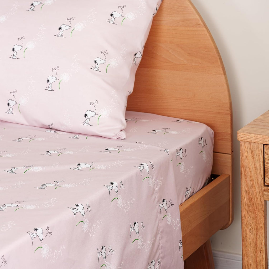 Zestaw pościeli Berkshire Blanket Peanuts® dla dzieci, rozmiar pełny - 4 części, Peanuts® mini pozy i łapy szare, urocze postacie Snoopy nadrukowane na miękkich mikrofibrowych prześcieradłach