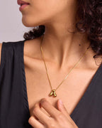 NEXIULT Bubble Letter Halskette 18K vergoldete Ballon A-Z Initial Halskette für Frauen, trendige Buchstabenanhänger Choker Halskette zierlicher Schmuck Geschenk (K, Gold Box Kette)