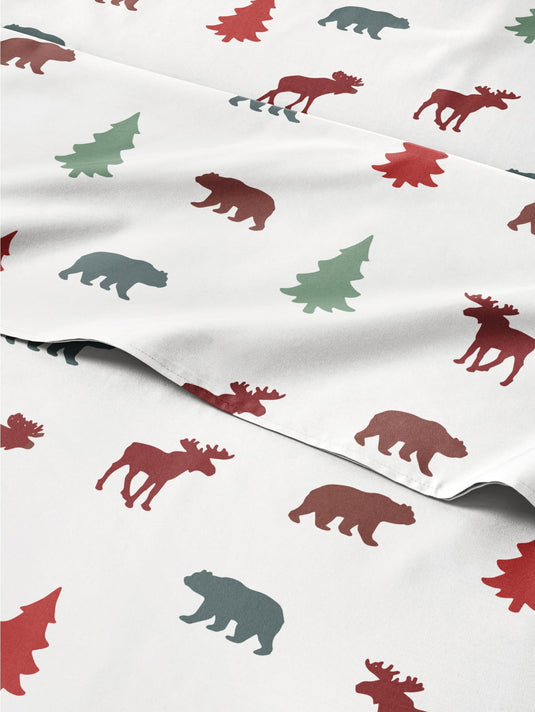 King Christmas Tree Sheet Set - Holiday Xmas Pattern Linen Set - Deep Pockets - Snug Fit - 4 Piece - Wrinkle Free - Comfy & Cooling Festive Winter Bedding - Easy To Care For - Kid Friendly