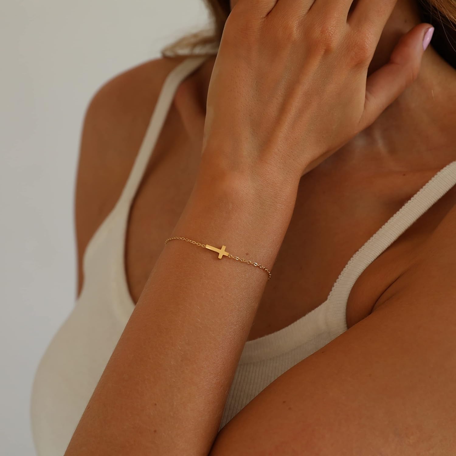 18K Gold Plated Pearl Beaded Chain Cross Bracelets for Women Adjustable Stainless Steel Dainty Thin Gold Box Cuban Twisted Link Chain Bracelet Bridesmaid Jewelry