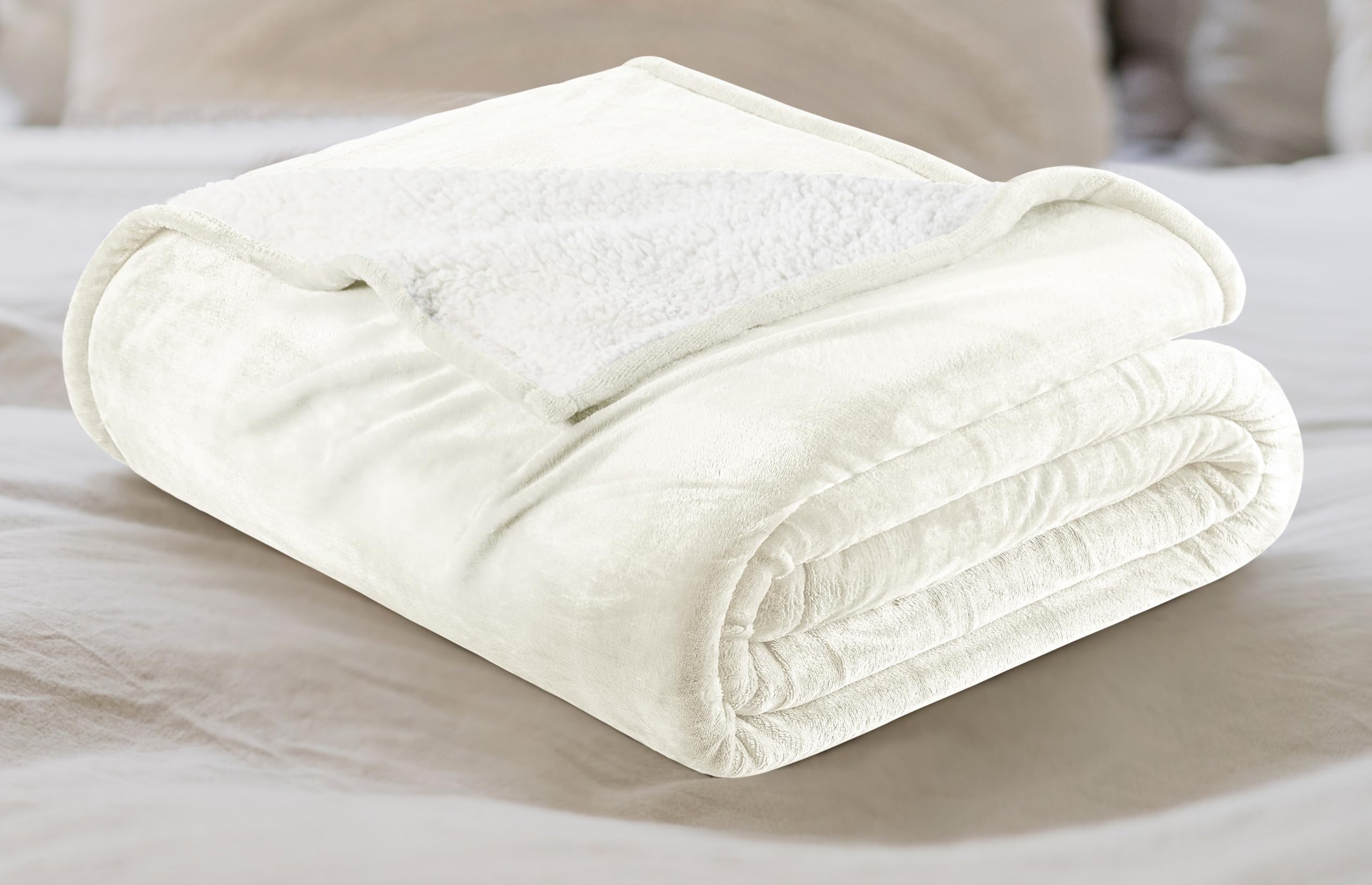 Utopia Bedding Sherpa Blanket Queen Size (Plum, 90x90 Inches) - Soft Lightweight Plush Fleece Reversible Blanket for Bed, Sofa, Couch, Camping and Travel