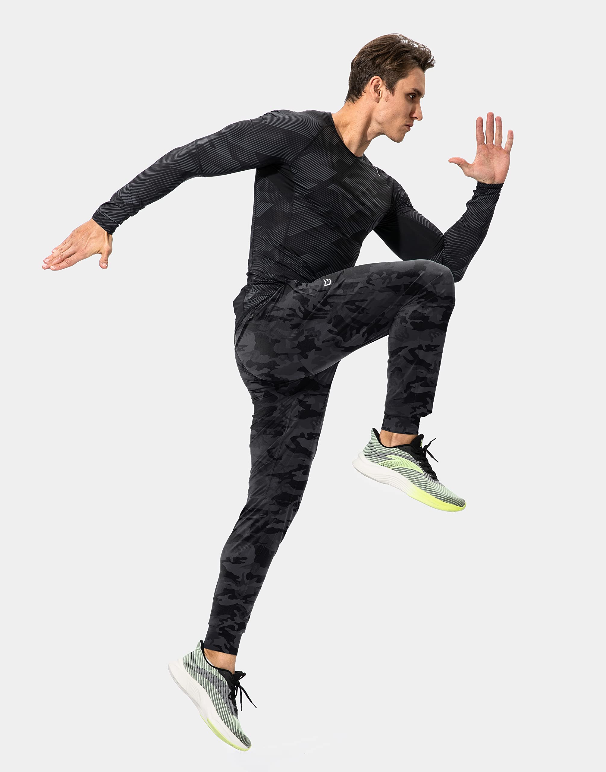 G Gradual Men's Sweatpants with Zipper Pockets Athletic Pants Traning Track Pants Joggers for Men Soccer, Running, Workout (Grey Camo, Medium)