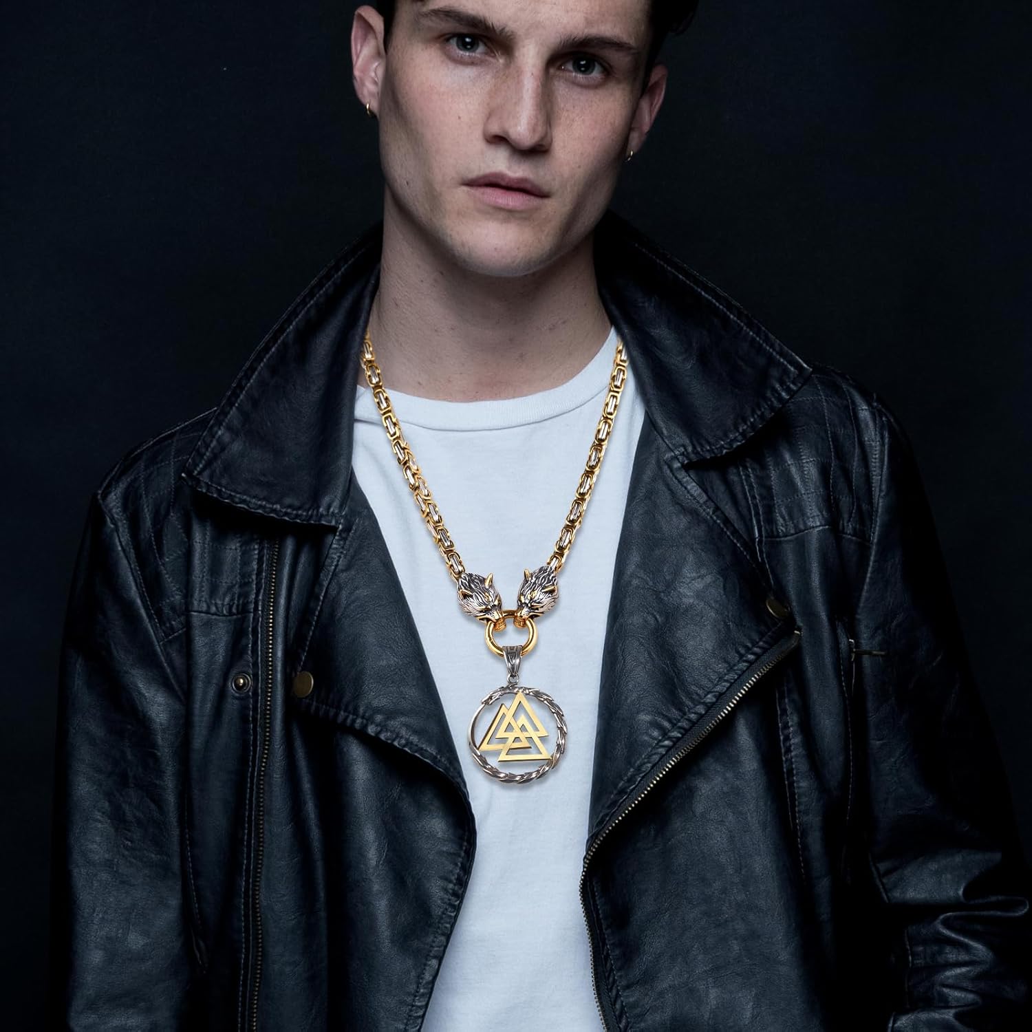 OIDEA Viking Thor's Hammer Necklace for Men: Vintage Viking Helm of Awe Mjolnir Pendant with Wolf Head Byzantine Chain Amulet Jewelry Gift for Men Women 24in Chain