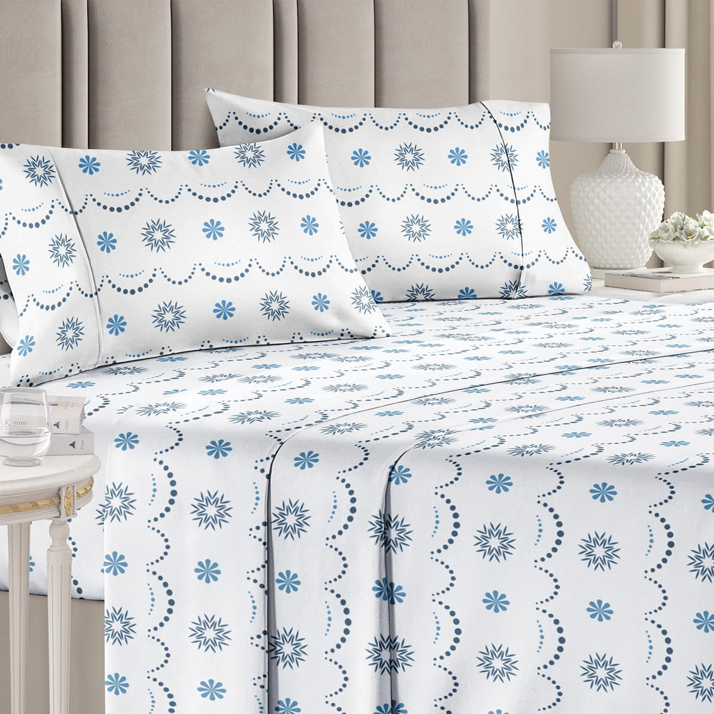 Komplet pościeli King Christmas Tree - Świąteczny wzór Xmas na lnie - Głębokie kieszenie - Dopasowany krój - 4 części - Bez zagnieceń - Wygodna i chłodząca świąteczna pościel zimowa - Łatwa w pielęgnacji - Przyjazna dzieciom