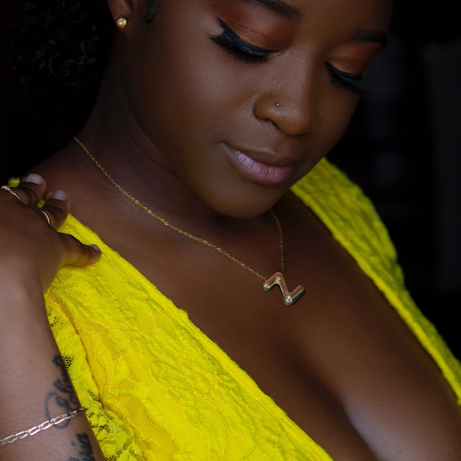 Ballon-Anfangsbuchstaben-Halsketten für Frauen, Blasenbuchstaben-Halskette 18K vergoldeter zarter Alphabet-Anhänger, puffiger Name, personalisiertes Schmuckgeschenk (Anfangsbuchstaben-Halskette A)