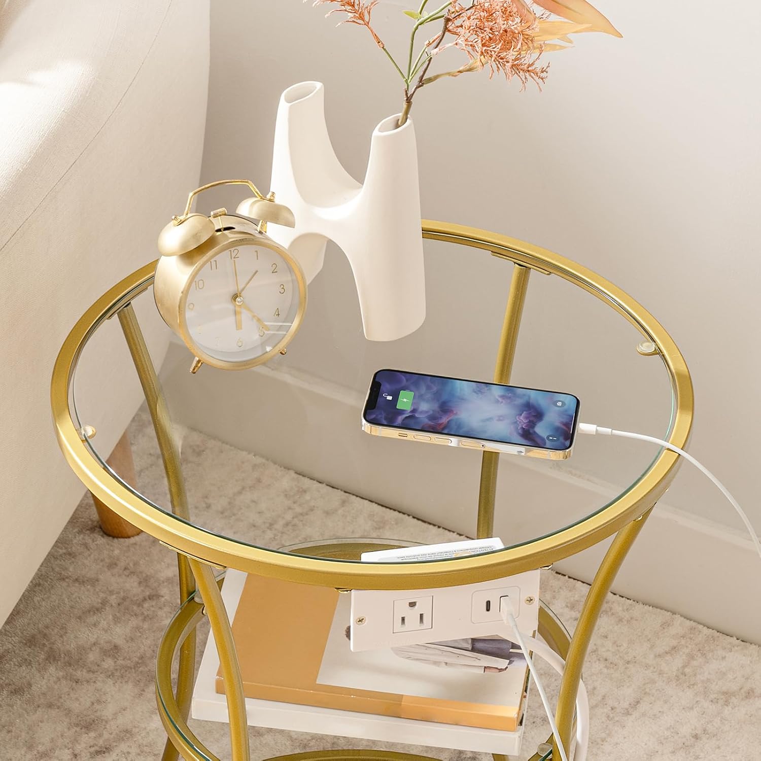 HOOBRO Round Coffee End Table with Charging Station, 2-Tier Small Accent Side Table with Glass Top, Round Nightstand for Small Space in Living Room, Bedroom, Gold GD83UBZ01