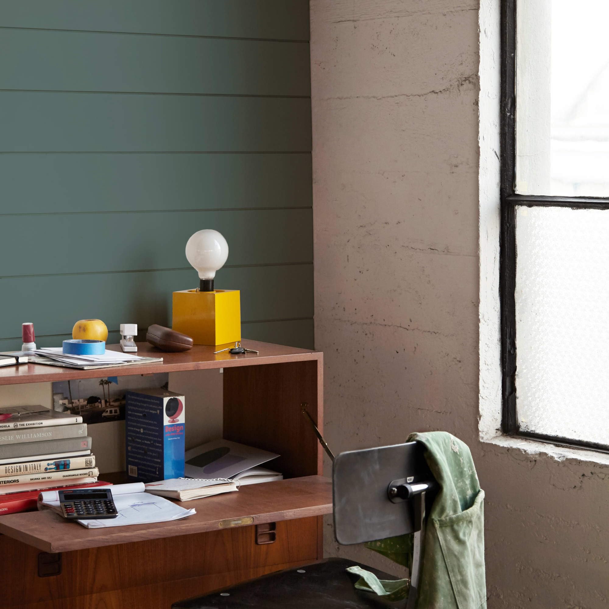 Timeline Classic White Shiplap Engineered Wood Wall Paneling, 3/8 in. 5.5 in. x 72 in. (6-Brds, 16.5 SF/Pkg)