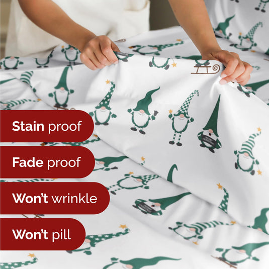 King Christmas Tree Sheet Set - Holiday Xmas Pattern Linen Set - Deep Pockets - Snug Fit - 4 Piece - Wrinkle Free - Comfy & Cooling Festive Winter Bedding - Easy To Care For - Kid Friendly