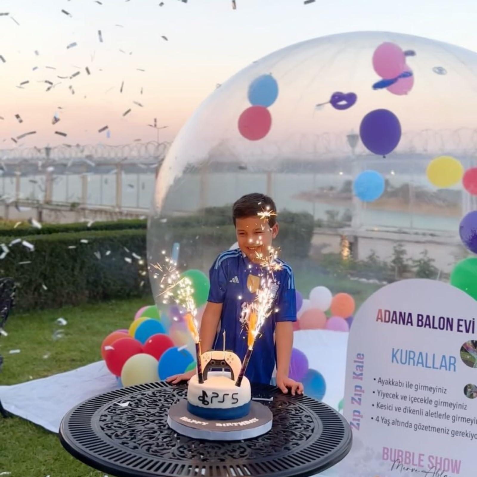 Oppusteligt bobleballonhus med pumpe og UL-blæser, bobletelt til børnefestballoner klare til hjemmefest, indkøbscentre, parker, begivenhedsudstilling (10FT)