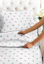 Queen Christmas Tree Sheet Set - Holiday Xmas Pattern Linen Set - Deep Pockets - Snug Fit - 4 Piece - Wrinkle Free - Comfy & Cooling Festive Winter Bedding - Easy To Care For - Kid Friendly