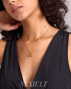 NEXIULT Bubble Letter Halskette 18K vergoldete Ballon A-Z Initial Halskette für Frauen, trendige Buchstabenanhänger Choker Halskette zierlicher Schmuck Geschenk (K, Gold Box Kette)