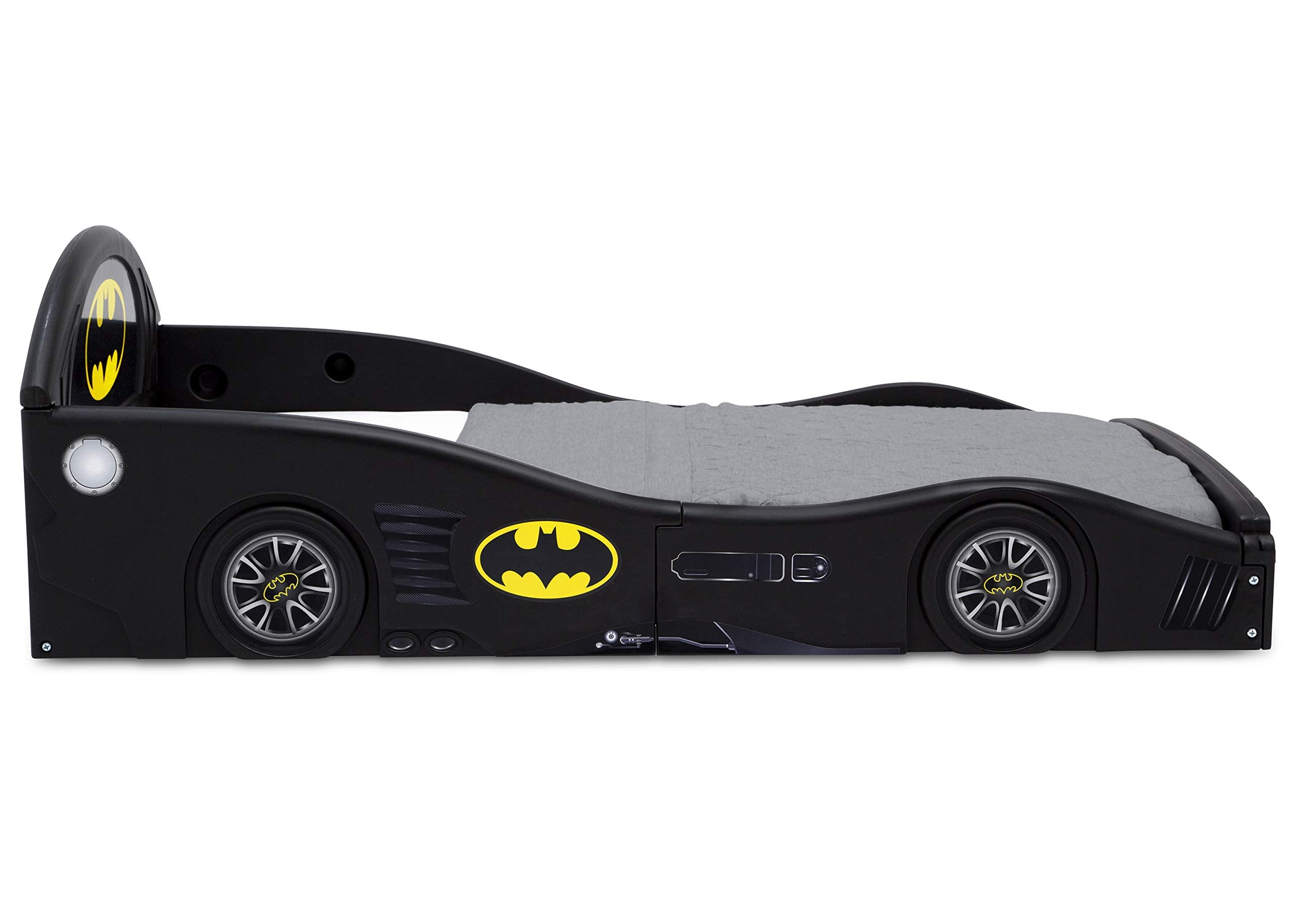 Lit pour tout-petit de luxe DC Comics Batman Batmobile avec barrières de protection attachées