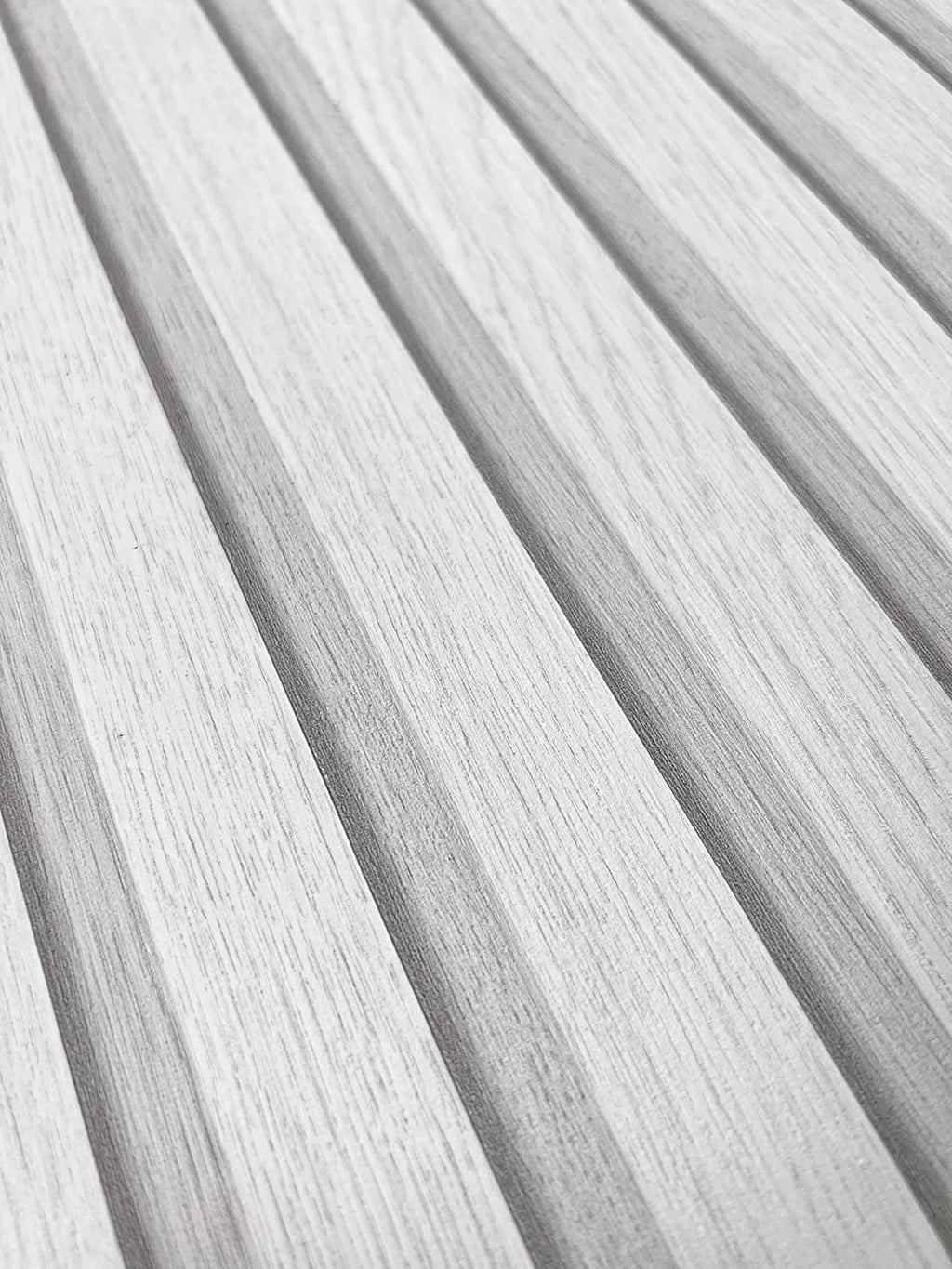 کاغذ دیواری NEWROOM بدون بافت - چسب دیوار - آسان برای جدا کردن - پانل‌های چوبی سفید خاکستری کم‌رنگ - 21 اینچ در 32.97 فوت (57.5 فوت مربع) - ساخت آلمان