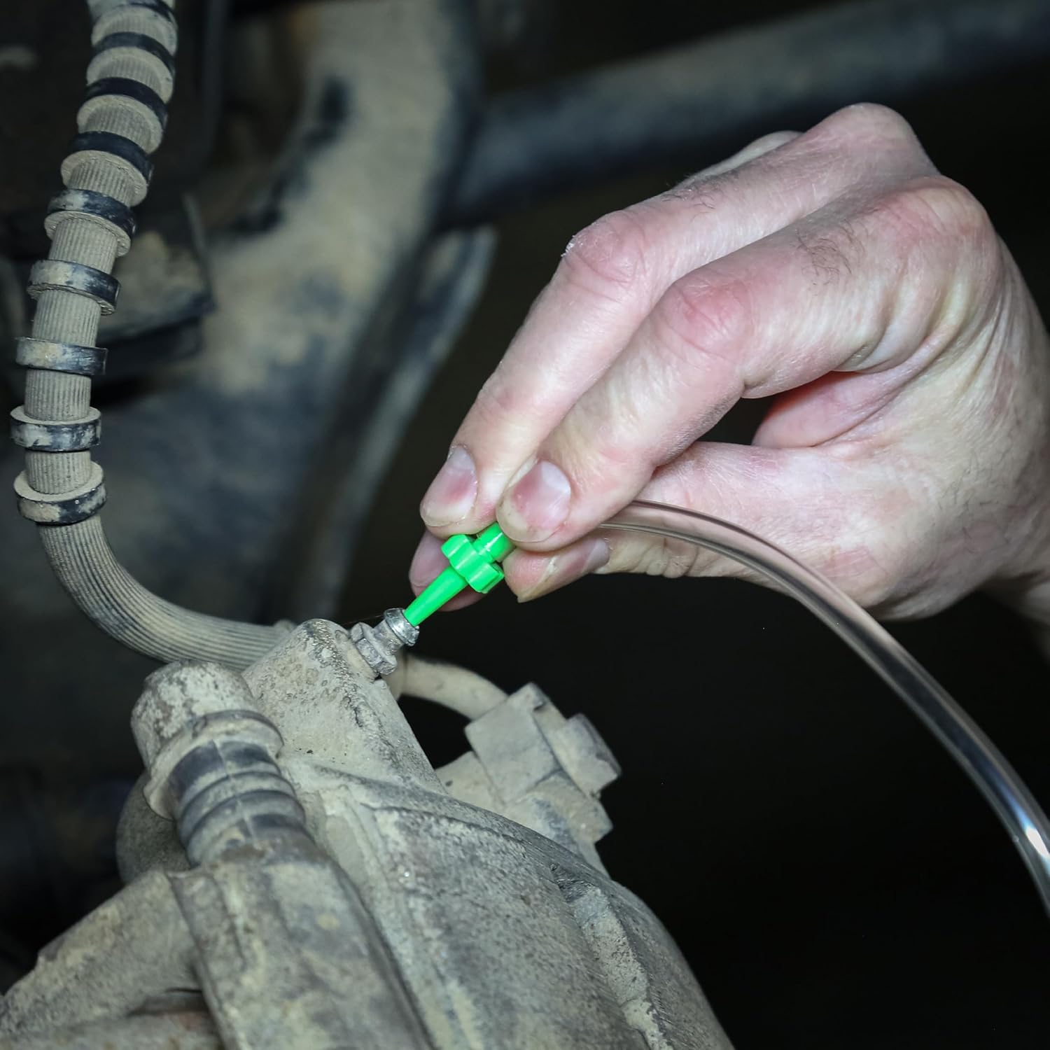 OEMTOOLS 25036 Bleed-O-Matic One-Man Brake Bleeder Kit, Featuring An Opaque Brake Bleed Bottle / Transparent Hoses and Tapered Fittings, No Mess Brake Fluid Bleeding , Multi color(Packaging May Vary)