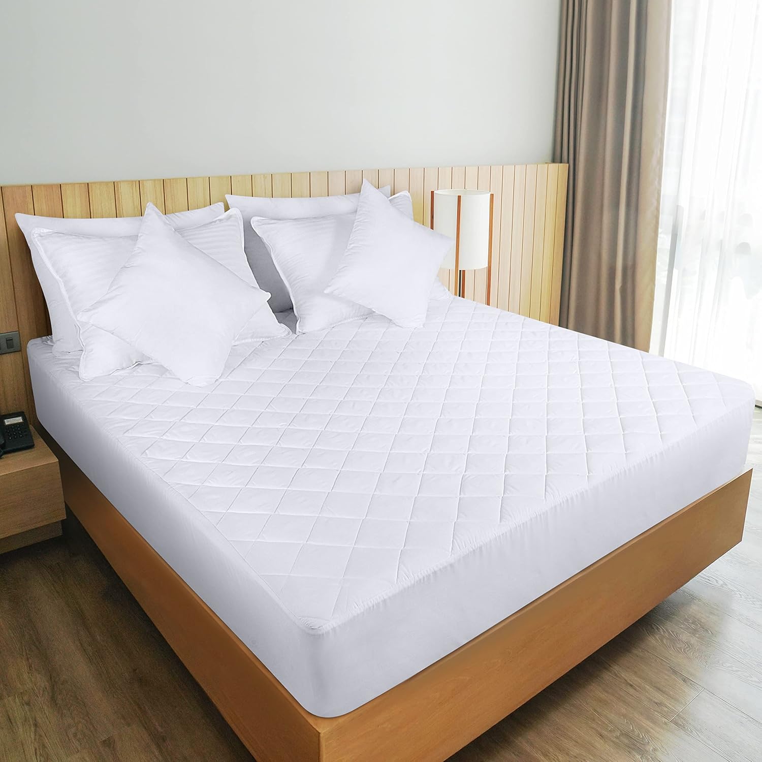 Utopia Bedding Quilted Fitted Mattress Pad, Queen Size, Elastic Fitted Mattress Topper Protector and Cover with Deep Pocket Stretches up to 16 Inches, Machine Washable (White)