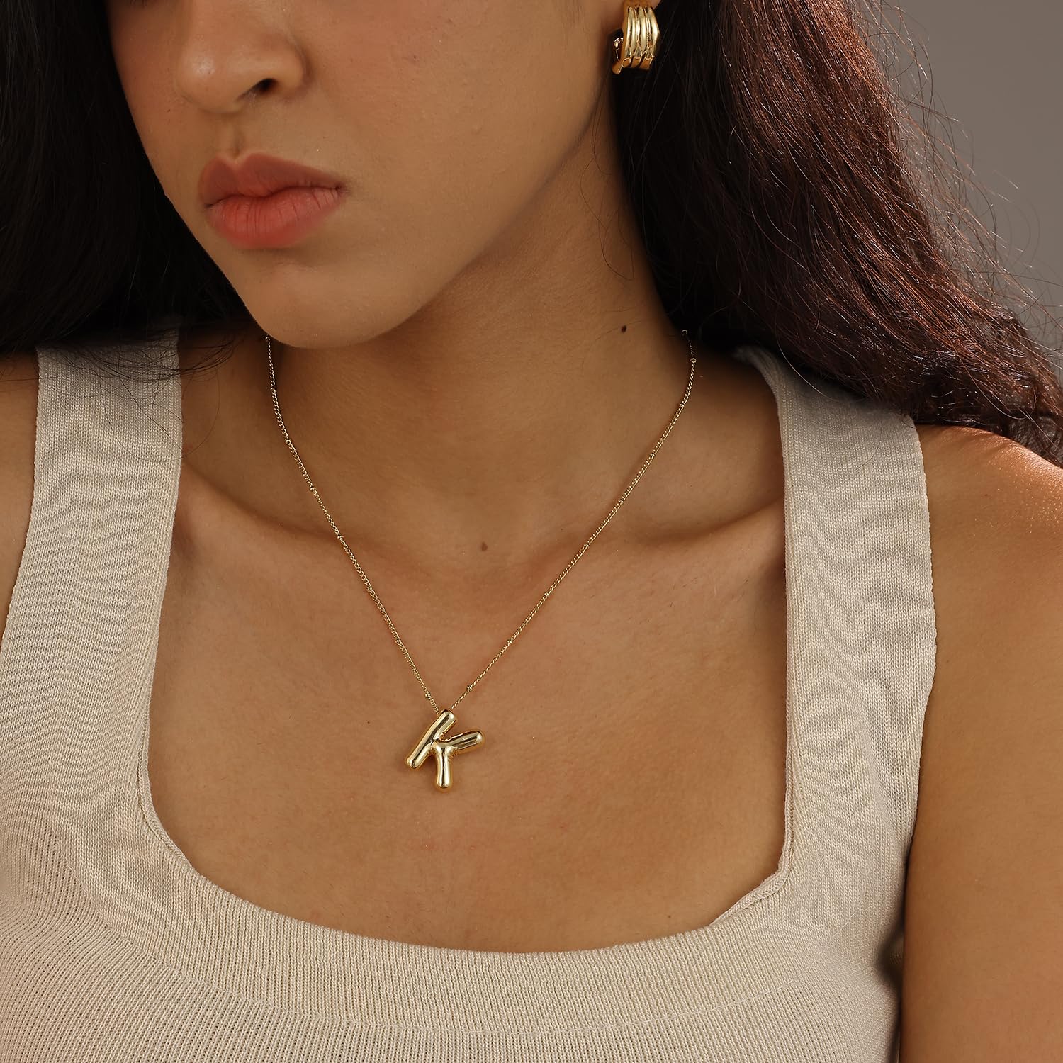 Ewrkbrㅤ Gold Bubble Letter Halskette für Frauen, 14k vergoldete Ballon-Anfangsbuchstaben-Anhänger Halskette, zarte Charme-Anfangsbuchstaben-Halsketten für Frauen, trendige süße personalisierte Namenskette, Goldschmuck für Frauen