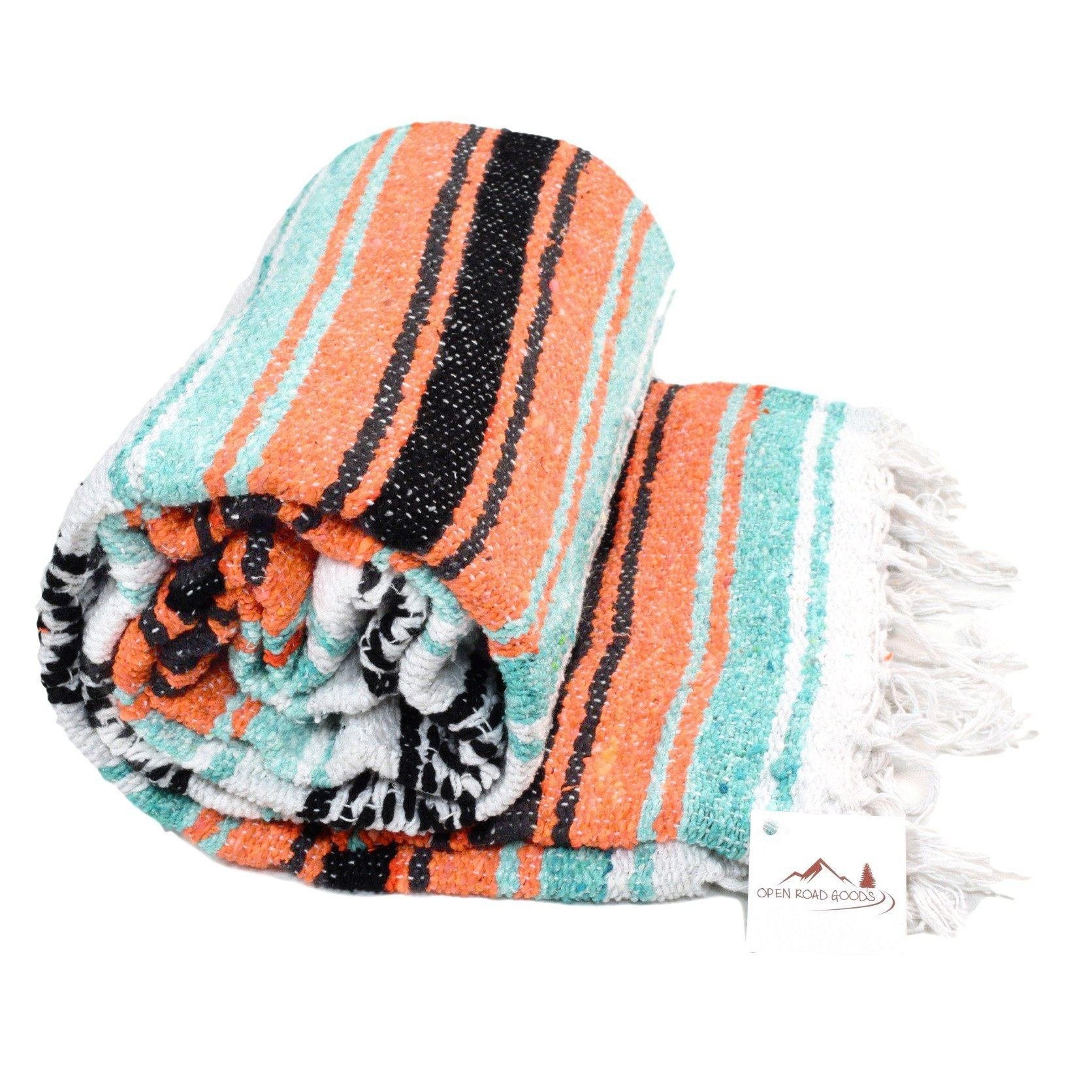 Open Road Goods Mehrfarbige mexikanische Falsa-Decke - Handgewebt in Mexiko - Ideal für den Strand, Picknicks, Yoga oder als Überwurf! (Minze/Orange)