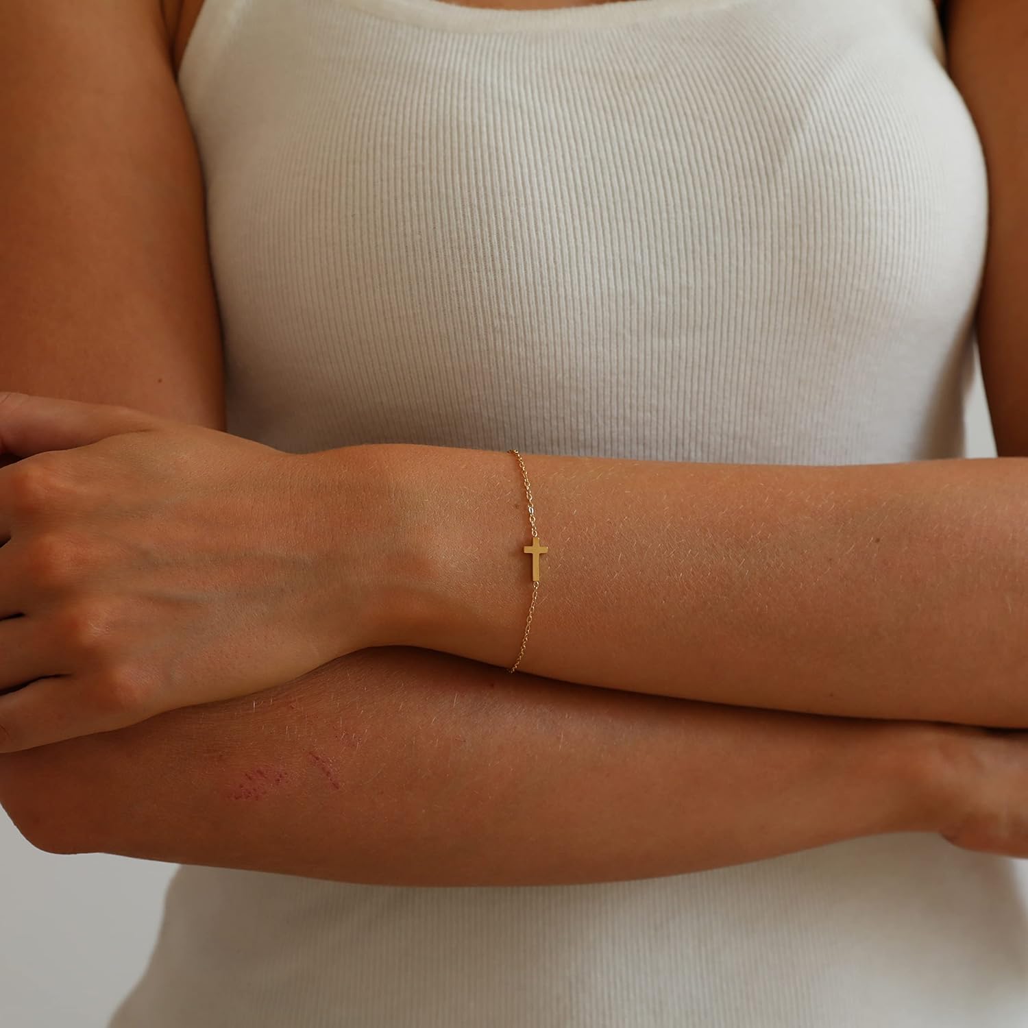 18K Gold Plated Pearl Beaded Chain Cross Bracelets for Women Adjustable Stainless Steel Dainty Thin Gold Box Cuban Twisted Link Chain Bracelet Bridesmaid Jewelry