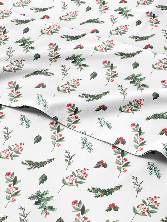 Queen Christmas Tree Sheet Set - Holiday Xmas Pattern Linen Set - Deep Pockets - Snug Fit - 4 Piece - Wrinkle Free - Comfy & Cooling Festive Winter Bedding - Easy To Care For - Kid Friendly