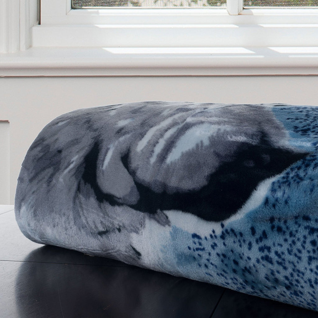 Lavish Home Wolf Blanket - 74x91-inch Printed Winter Wolf Blanket - Plush Thick 7.5lb Faux Mink Queen Throw for Couch, Sofa, or Bed