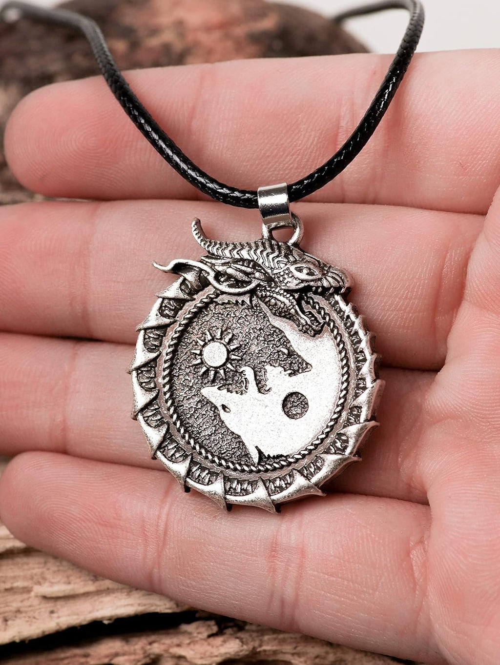 HAQUIL Viking Necklace, Skoll Hati Wolf Pendant, Viking Jewelry Gift for Men and Women
