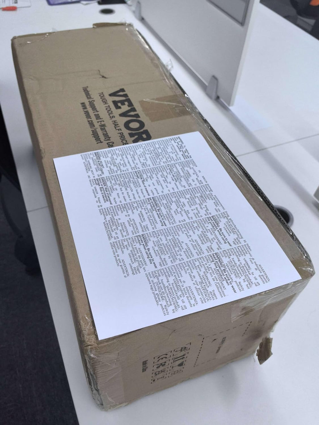 VEVOR 31.5" Farmhouse Coffee Table, Square Coffee Table with Open Storage Compartment, Wooden Rustic Cocktail Table for Living Room, Bedroom, Apartment, Studio, Grey & White