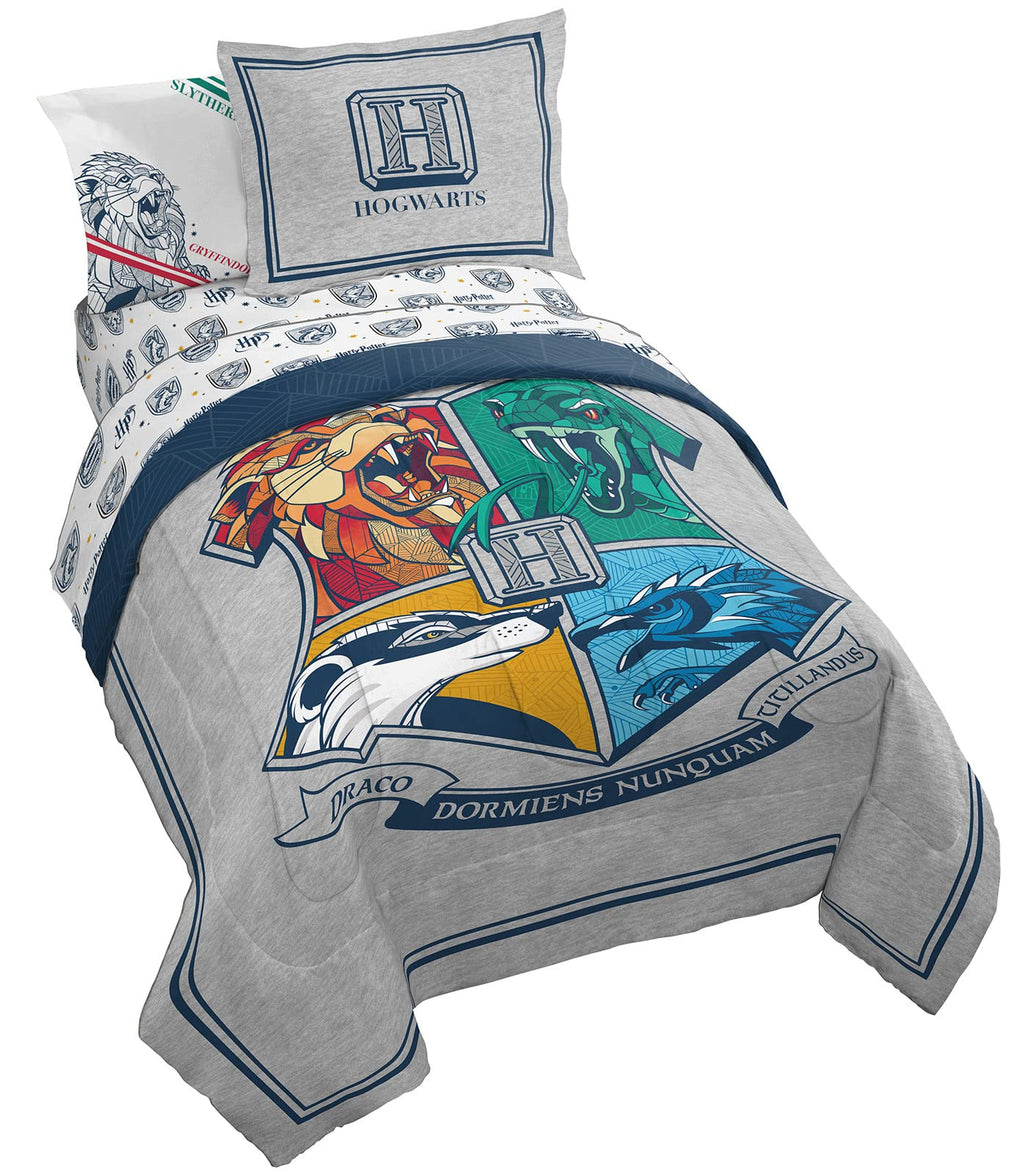 Jay Franco Minecraft Animal Patch 5 Piece Twin Bed Set - Includes Comforter & Sheet Set Bedding - Super Soft Fade Resistant Microfiber (Official Minecraft Product)