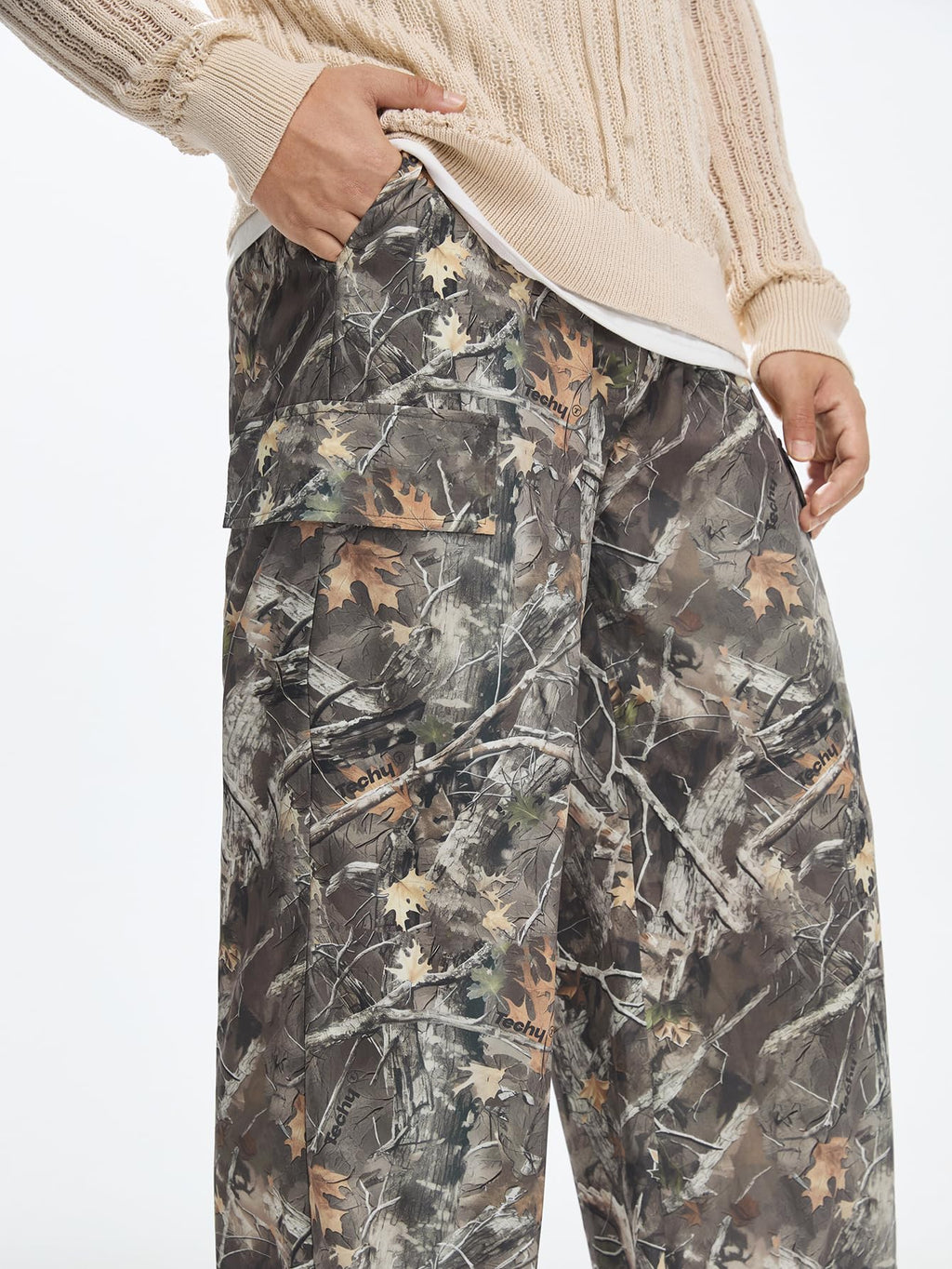 VIPWOLF Men's Baggy Camo Pants Y2K Letter Graphic Flared Sweatpants Drippy Streetwear Joggers Army Green Small