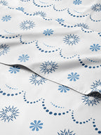 Komplet pościeli King Christmas Tree - Świąteczny wzór Xmas na lnie - Głębokie kieszenie - Dopasowany krój - 4 części - Bez zagnieceń - Wygodna i chłodząca świąteczna pościel zimowa - Łatwa w pielęgnacji - Przyjazna dzieciom