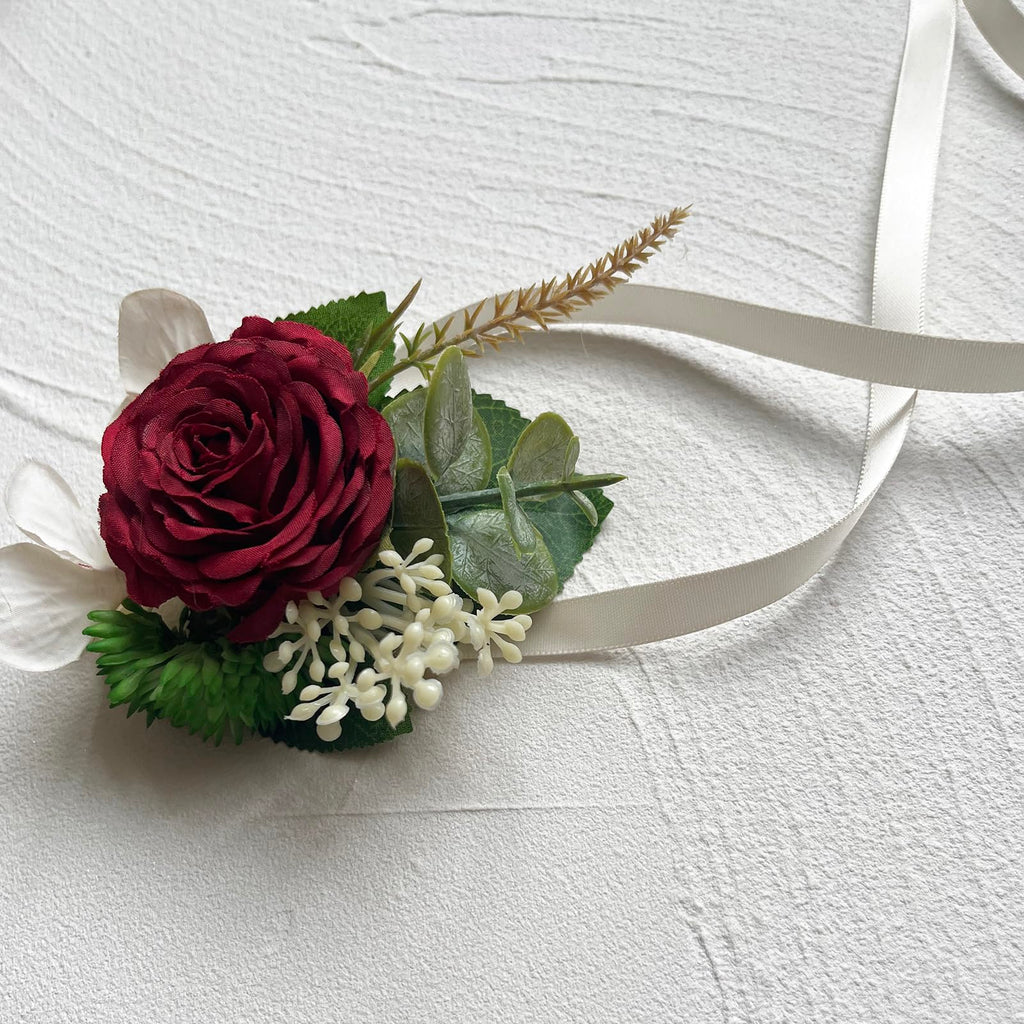 MAFELOE Artificial Wrist Corsage Boutonniere Set for Groom Bride Groomsmen Bridesmaids, Corsage Wristband Men Boutonniere Wedding Party Prom Suit Decorations - Burgundy 2Pcs