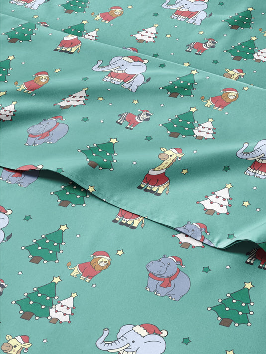 Queen Christmas Tree Sheet Set - Holiday Xmas Pattern Linen Set - Deep Pockets - Snug Fit - 4 Piece - Wrinkle Free - Comfy & Cooling Festive Winter Bedding - Easy To Care For - Kid Friendly