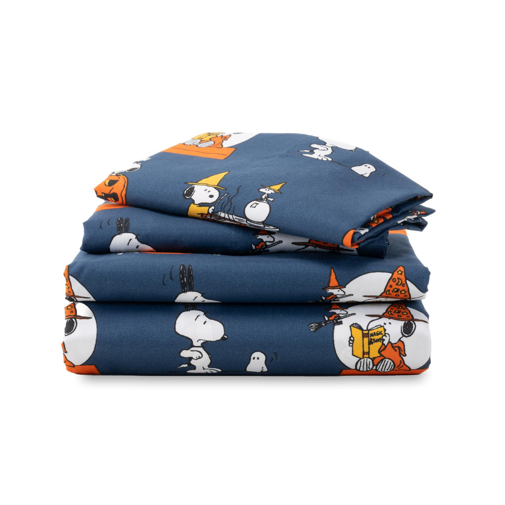 Zestaw pościeli Berkshire Blanket Peanuts® dla dzieci, rozmiar pełny - 4 części, Peanuts® mini pozy i łapy szare, urocze postacie Snoopy nadrukowane na miękkich mikrofibrowych prześcieradłach