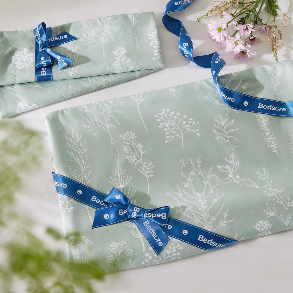 Bedsure Duvet Cover Queen Size - Reversible Floral Duvet Cover Set with Zipper Closure, Green Bedding Set, 3 Pieces, 1 Duvet Cover 90"x90" with 8 Corner Ties and 2 Pillow Shams 20"x26" - Grand Goldman