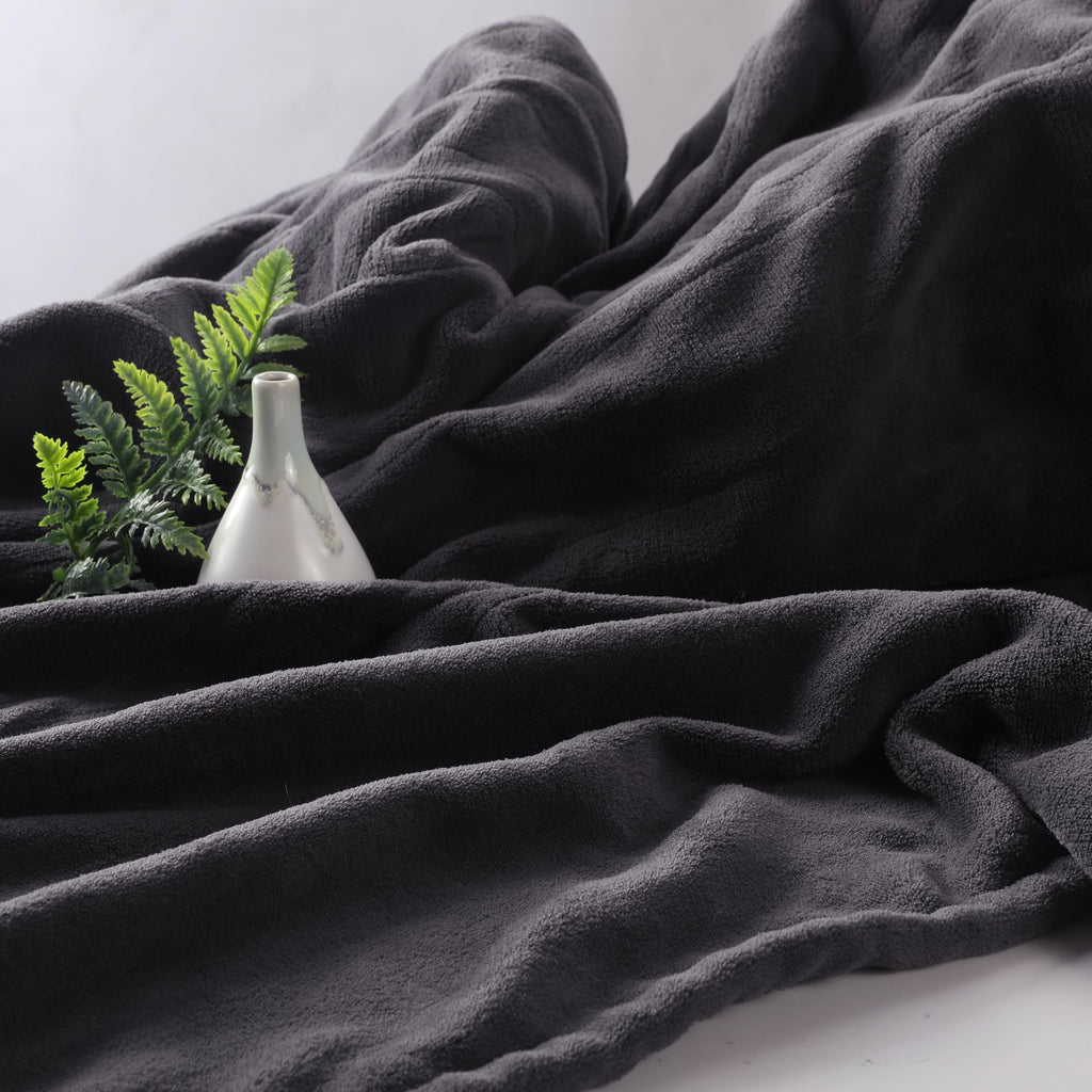 Coperta Elettrica Riscaldata 72"x84" Taglia Completa, Morbido Pile di Corallo con 4 Livelli di Riscaldamento e Spegnimento Automatico dopo 10 Ore, Lavabile in Lavatrice, Tessuto Morbido e Accogliente per la Casa, Grigio Scuro