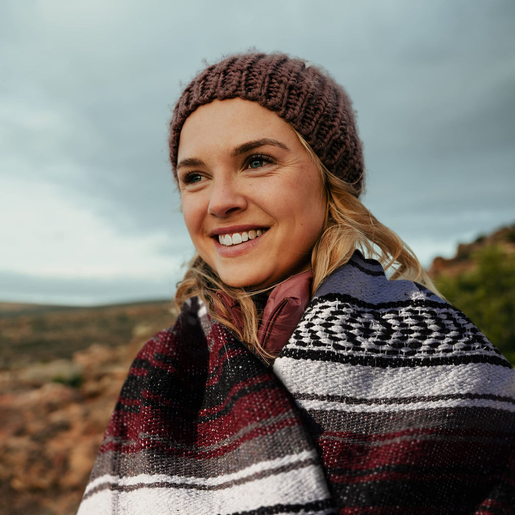 Authentische große handgewebte mexikanische Decke - Weiche Yoga- Strapazierfähiger Serape- Leichte Falsa, Strand-, Camping-, Picknick-, Outdoor-Decke 70"x50" - Kirsche