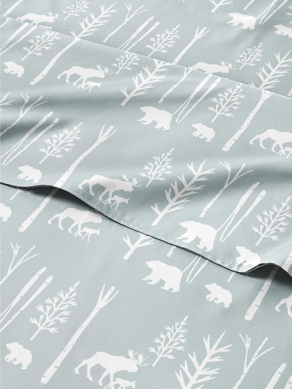 Queen Christmas Tree Sheet Set - Holiday Xmas Pattern Linen Set - Deep Pockets - Snug Fit - 4 Piece - Wrinkle Free - Comfy & Cooling Festive Winter Bedding - Easy To Care For - Kid Friendly