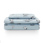 Zestaw pościeli Berkshire Blanket Peanuts® dla dzieci, rozmiar pełny - 4 części, Peanuts® mini pozy i łapy szare, urocze postacie Snoopy nadrukowane na miękkich mikrofibrowych prześcieradłach