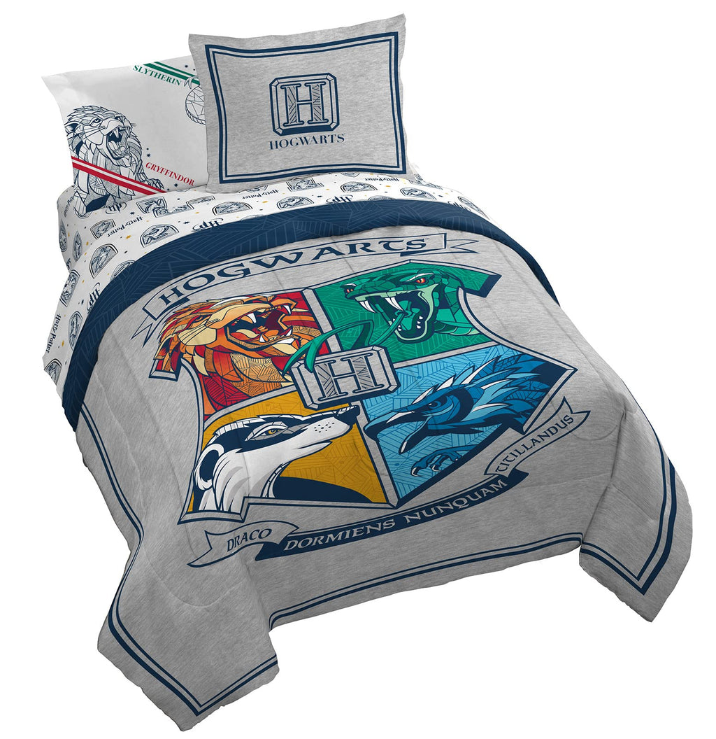 Jay Franco Minecraft Animal Patch 5 Piece Twin Bed Set - Includes Comforter & Sheet Set Bedding - Super Soft Fade Resistant Microfiber (Official Minecraft Product)