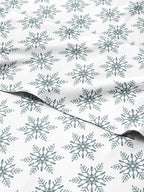 Komplet pościeli King Christmas Tree - Świąteczny wzór Xmas na lnie - Głębokie kieszenie - Dopasowany krój - 4 części - Bez zagnieceń - Wygodna i chłodząca świąteczna pościel zimowa - Łatwa w pielęgnacji - Przyjazna dzieciom