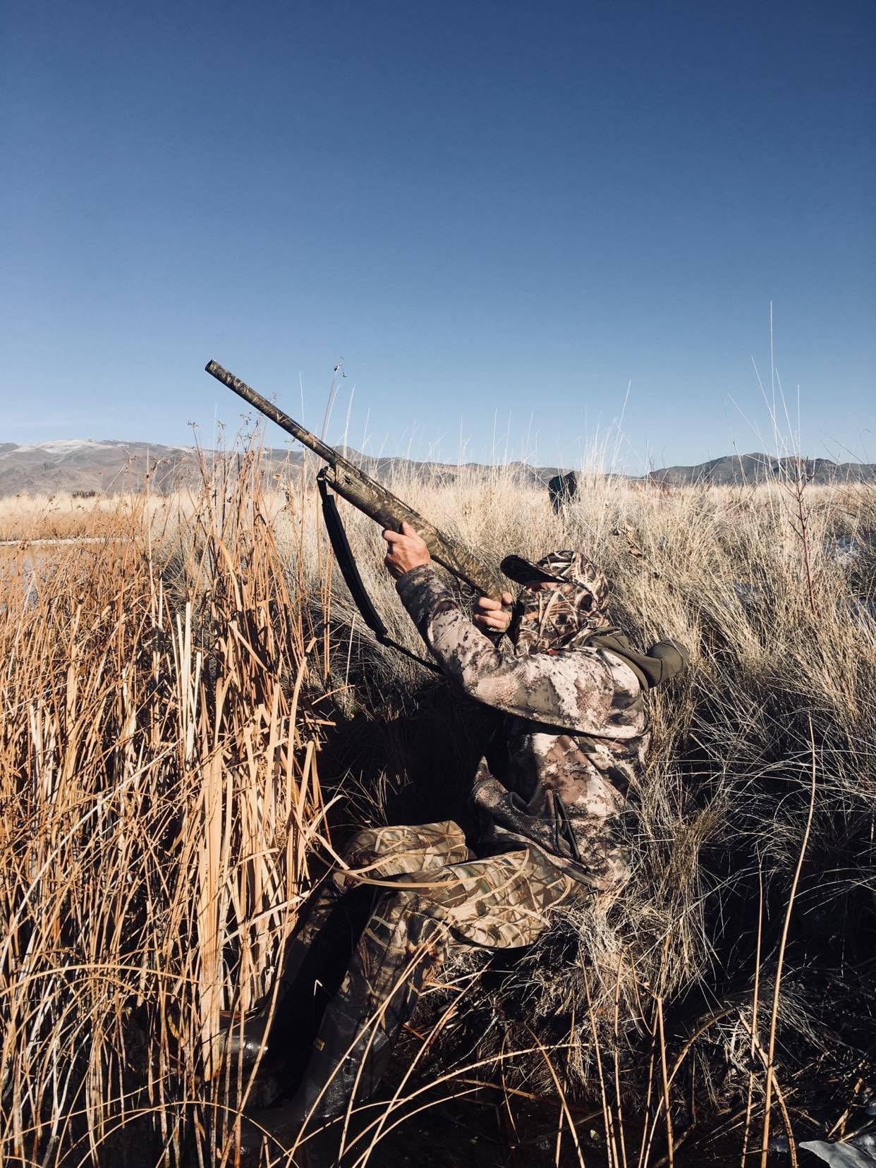 QuikCamo Mossy Oak Shadow Grass Blades Camo Hat with Built-in Face Mask for Duck Hunting (Adj Velcro Closure)