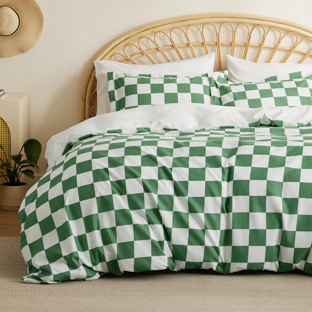 Bedsure Duvet Cover Queen Size - Reversible Floral Duvet Cover Set with Zipper Closure, Green Bedding Set, 3 Pieces, 1 Duvet Cover 90"x90" with 8 Corner Ties and 2 Pillow Shams 20"x26" - Grand Goldman