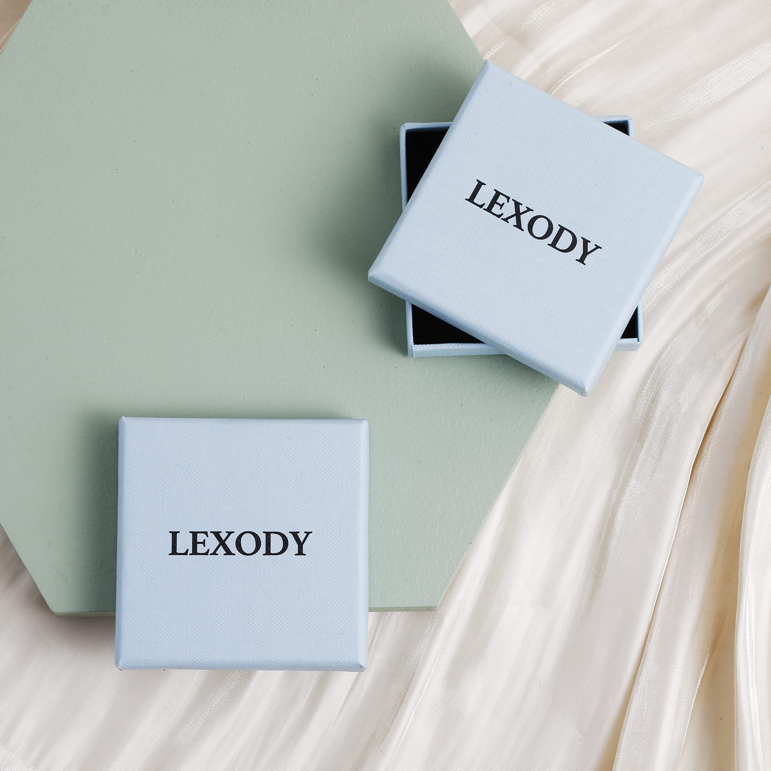 LEXODY Bubble Letter Necklace Gold for Women, Dainty 14K Gold A-Z Diamond Balloon Initial Necklaces Trendy Simple Chunky Cubic Zirconia Alphabet Necklace Waterproof Jewelry for Women Gifts